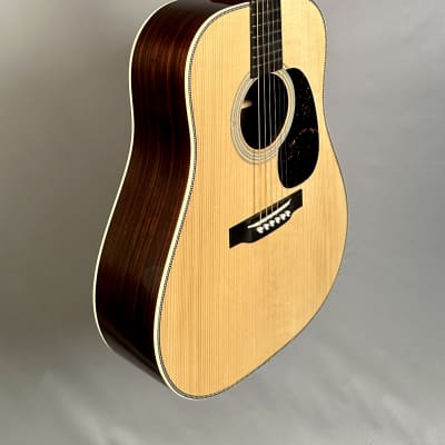 Martin D-28 Authentic 1937 Adirondack Spruce & Guatemalan Rosewood image 3