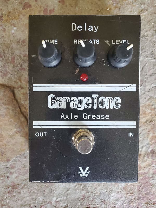 Visual Sound GarageTone Axle Grease Delay pedal Reverb