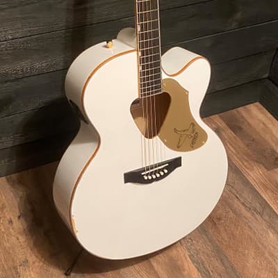 Gretsch G5022C Rancher White Falcon Cutaway Jumbo Acoustic-Electric Guitar image 2