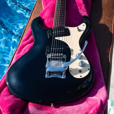 1976 Mosrite of California (Made in the USA) 1965 "The Ventures" w Moseley Tremelo Reissue - w Original Hard Case - Pro Set Up with Perfect Frets, Action & Intonation! image 15