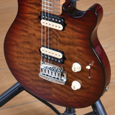 Music Man Axis Super Sport HH Tremolo Roasted Figured Maple Neck & Fretboard Quilted Amber image 5