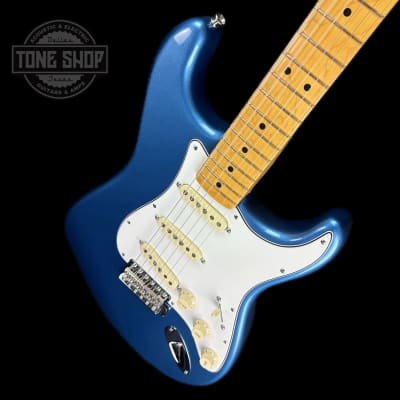 Used Fender American Vintage II 70s Stratocaster Lake Placid Blue w/case TSU16409 image 2