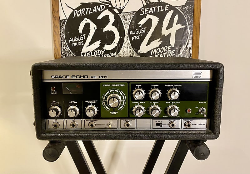 Roland RE201 Space Echo Tape Delay / Reverb 1970s Black Reverb