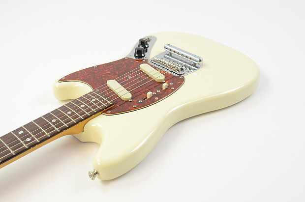 1995 Fender Mustang Electric Guitar - Olympic White w/ Gig