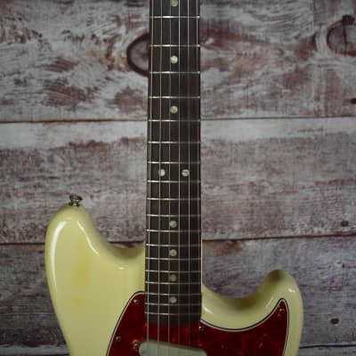 Fender Musicmaster II with Rosewood Fretboard 1966 - Olympic White image 6