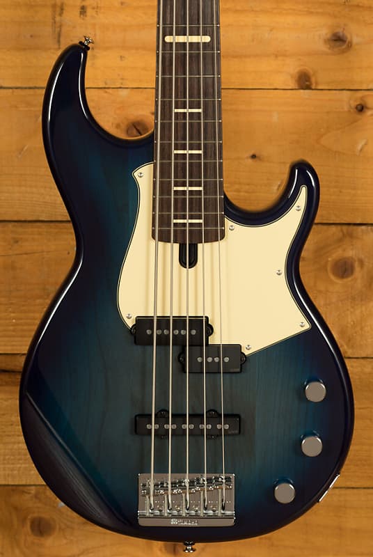 Yamaha BBP35 ミッドナイトブルー Yamaha BBP35 5-string Bass Guitar - Midnight Blue | Sweetwater