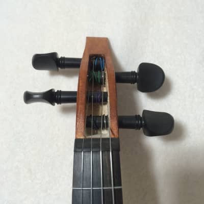 Fretted violin. Left hand model. image 5