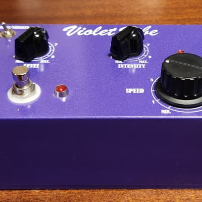 新品 未使用 R WEAVER FX Violet Vibe Uni Vibe R Weaver FX Violet Vibe pedal | Reverb
