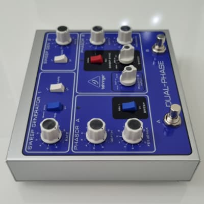 Behringer Bi-Phase 2022 - Blue / White image 9