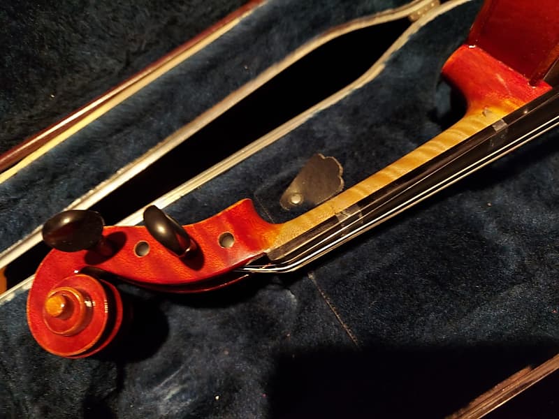 Suzuki NS-50 Sized 4/4 Violin