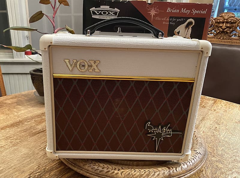 Vox VBM1 Brian May Queen Special Guitar Combo Recording + Reverb