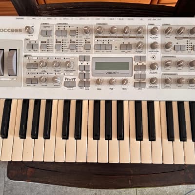 Access Virus TI2 Polar 37-Key Digital Synthesizer 2009 - 2023 - White
