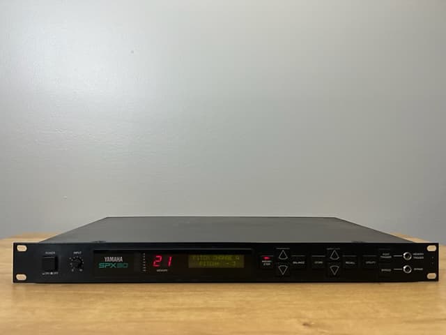 Yamaha SPX900 Professional Multi-Effect Processor 1980s - Black