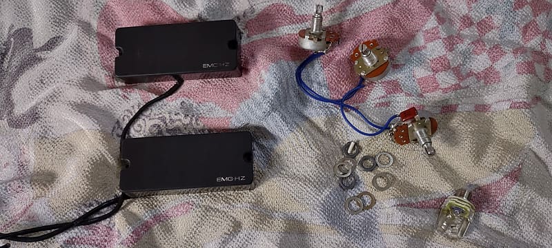 EMG Passive Bassシリーズ ベース用ハムバッカー35HZ新品在庫