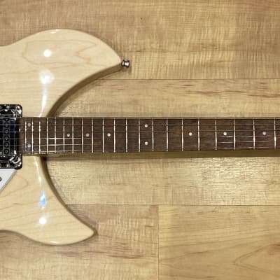 Rickenbacker 330 6-String 24-Fret Electric Guitar MapleGlo (Natural) image 2