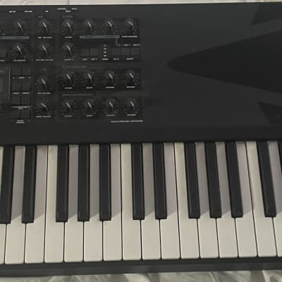 Access Virus TI 61-Key Digital Synthesizer