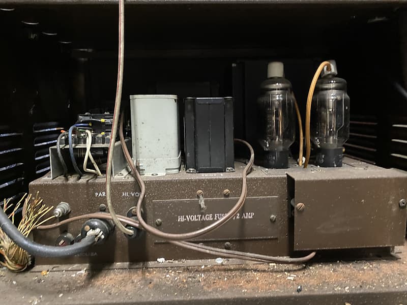 250/300 Watt 805 Tube Amplifier Pair Made under Western 250/300 Watt 805 Tube Amplifier Pair Made under Western