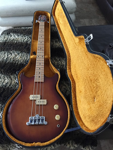 VINTAGE HONDO II PROFESSIONAL BASS LATE 70 S