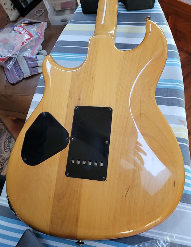 ギター YAMAHA SC-5000 YAMAHA ヴィンテージ 1981年製 SC-5000 BS ハードケース 付