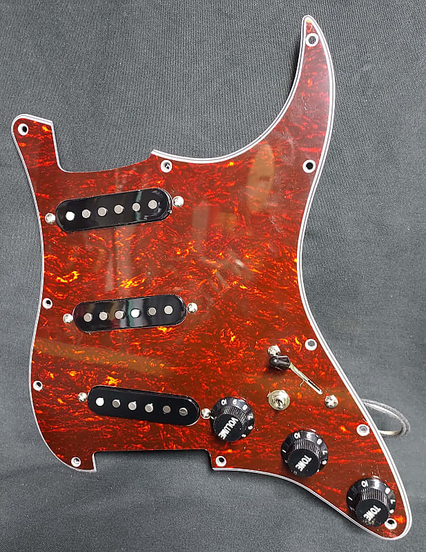 Stratocaster Guitar Banworks Prewired Strat Pickguard