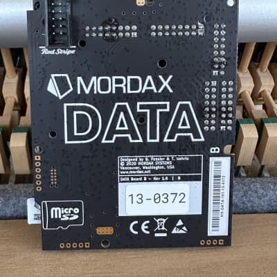 Mordax Data - Black image 2