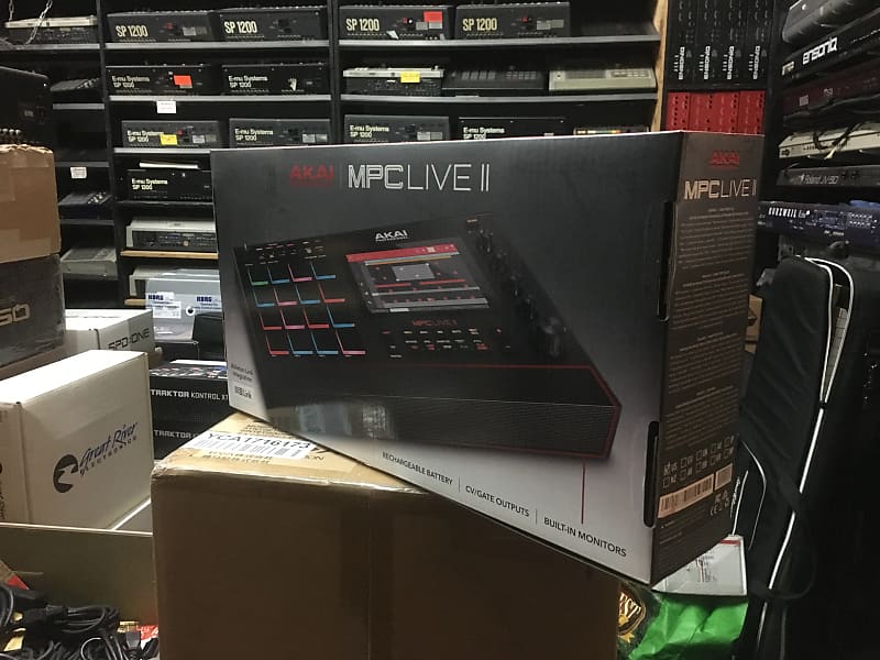 Akai Professional MPC Live II Music Production /sampler / MPCLIVE II in box //ARMENS// image 1