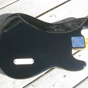 Lefty Fender Precision Elite II 1983 left handed vintage bass image 10