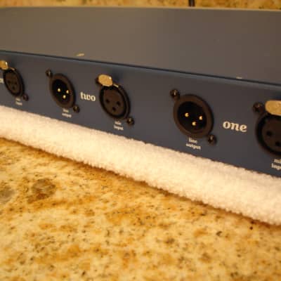 ShinyBox Si4 Microphone Preamp 4 Channel Preamp image 6