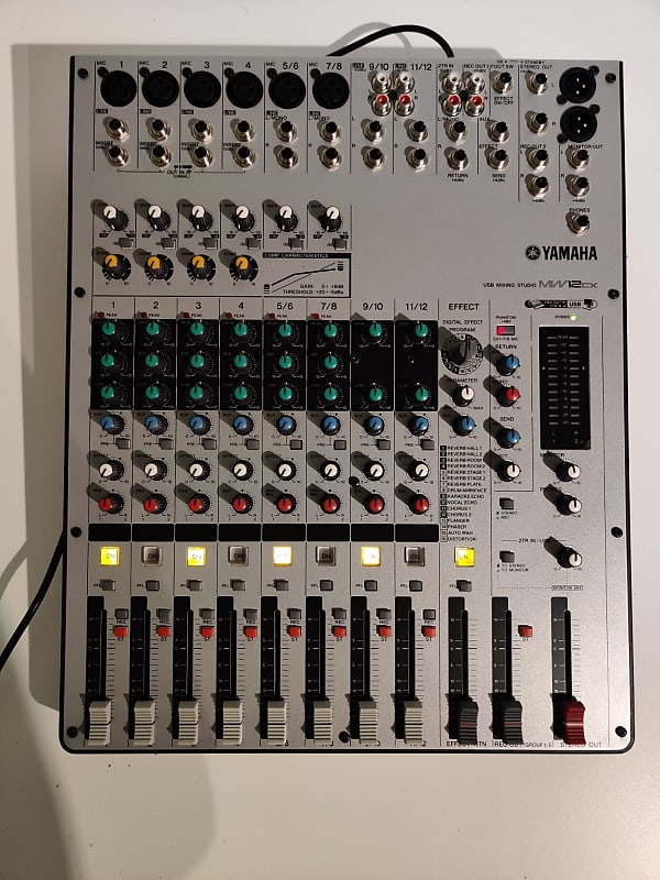 Yamaha MW12CX Silver Metallic With Soft Case | Reverb