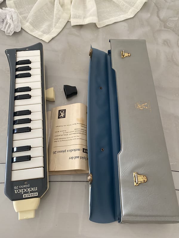 Hohner Melodica Piano 26 with Case and User Manual 1960-1979