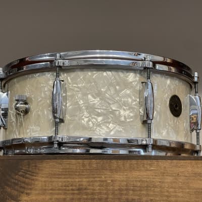 1950's Gretsch BroadKaster 5.5x14 White Marine Pearl 3-Ply Snare Drum 4157 image 14