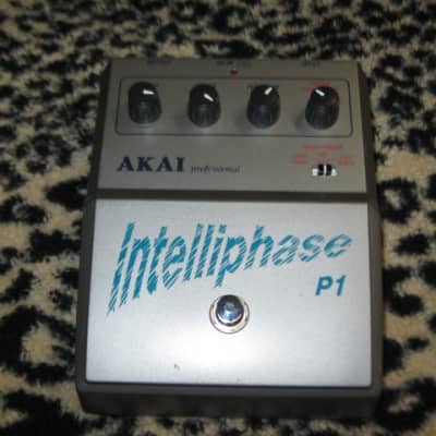 used (with less than light average wear) Akai Intelliphase P1 ANALOG Phaser (NO box, NO paperwork, NO battery) for sale
