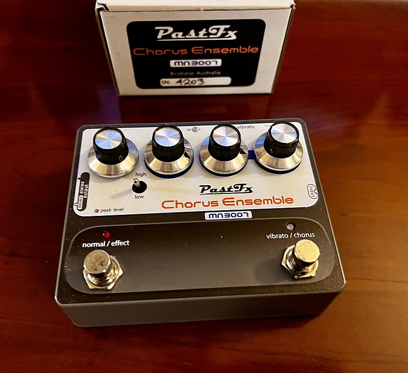 PastFx Chorus Ensemble MN3007 + True Bypass Mod! ( CE-1 / CE 1 / CE1 Clone )