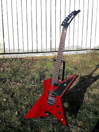 Washburn Dime Dimebag Culprit Cherry Explorer guitar