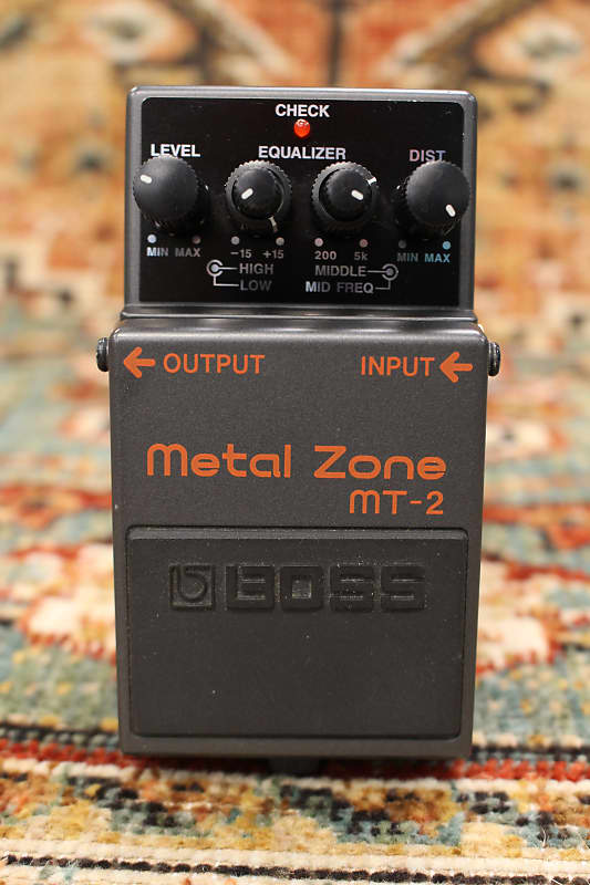 Boss MT-2