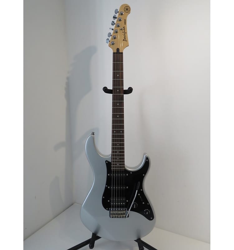 Yamaha pacifica store 112x