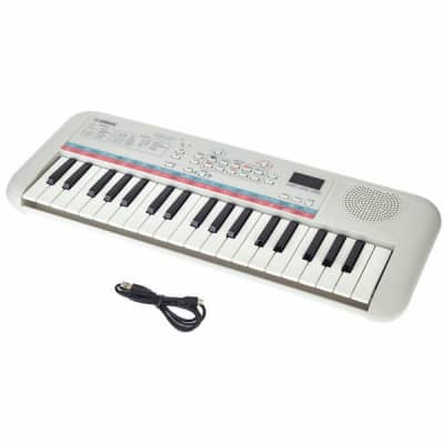 YAMAHA PSS-E30 White