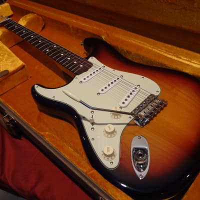 American Vintage '62 Reissue Left Handed Stratocaster image 20