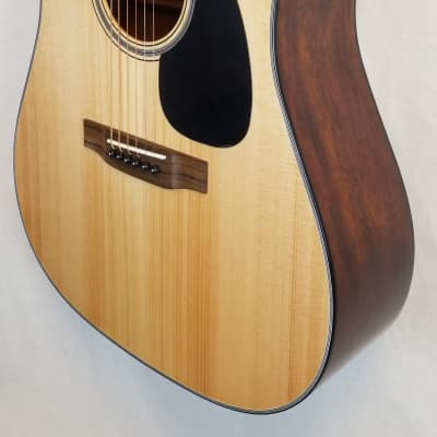 Blueridge BR-40 Acoustic Dreadnought Guitar, Solid Sitka Spruce Top, Mahogany Back and Sides image 2