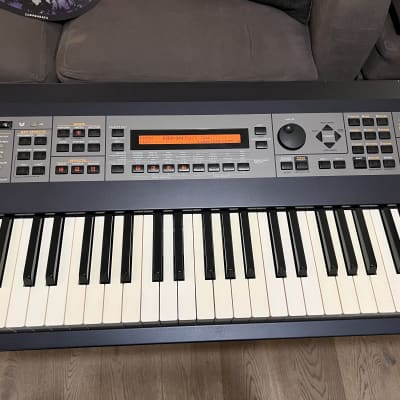 Roland XV-88 128-Voice 88-Key Expandable Digital Synthesizer - home studio use only, never gigged