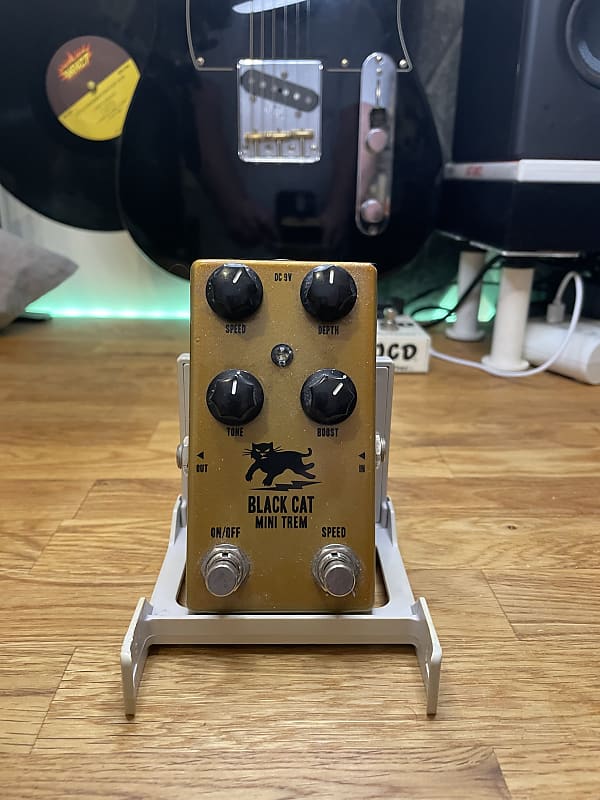 Black Cat Mini-Trem Tremolo/Clean Boost | Reverb