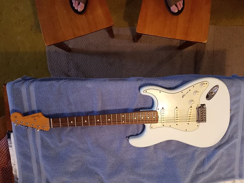 fender classic player '60s stratocaster - sonic blue with rosewood fingerboard