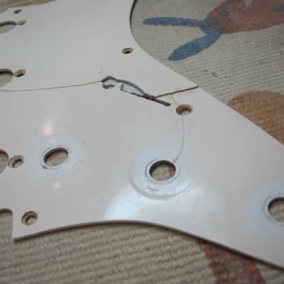 1954 – 1959 Vintage Fender Stratocaster Pickguard with metal shield image 4