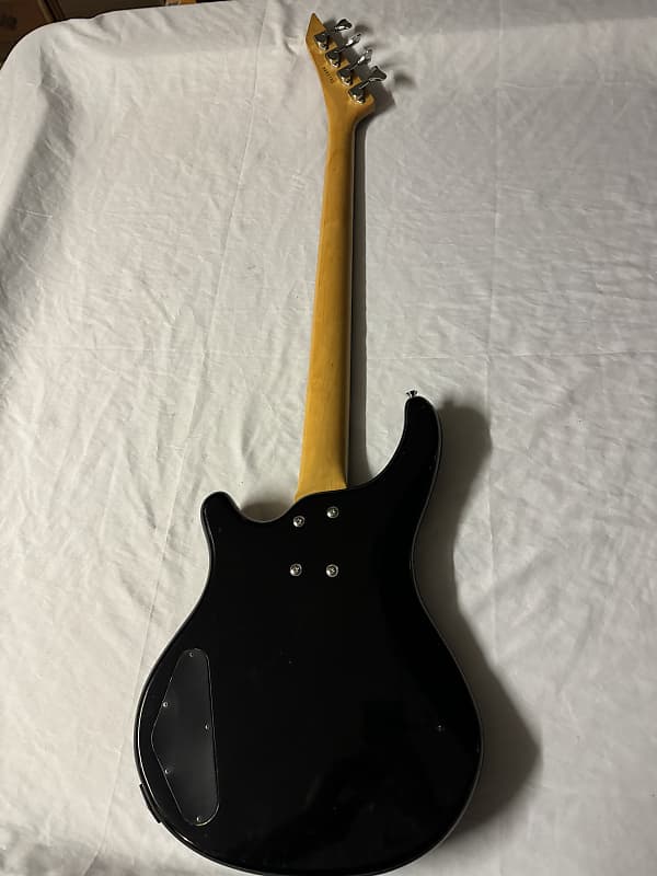ファッションシーンで話題のこれから流行るブランド12選 Electric B-2 Washburn Bass Black - 1980s Japan MIJ Guitar ベース