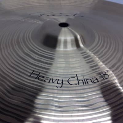 Paiste Signature 18" Heavy China Cymbal/Brand New/Warranty/Model # CY0004002518 image 4