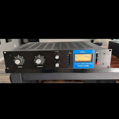 美品「Stam Audio SA-76ADF」　1176クローンコンプレッサー Stam Audio 76D+ Compressor - LOOK INTO - YouTube