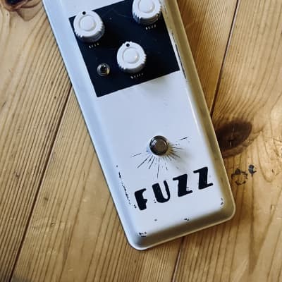 Wolf Devices - Dual Fuzz Face/Mkii - Vintage White | Reverb