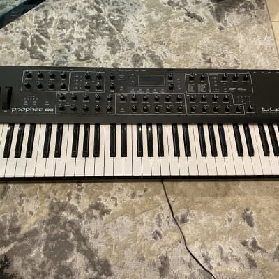 Dave Smith Instruments Prophet 08 PE 61-Key 8-Voice Polyphonic Synthesizer 2009 - 2015 - Black with Wood Sides
