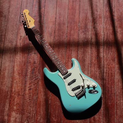 Fender FSR American Vintage '62 Stratocaster  Tropical Turquoise 2011 image 3