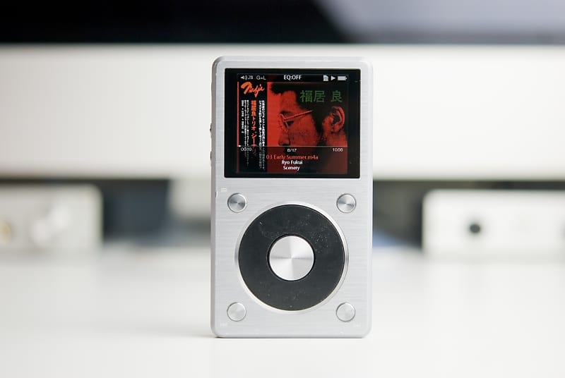 Fiio X5 2nd Gen Hi-res Audio Player (Gunmetal) in Excellent Condition  			